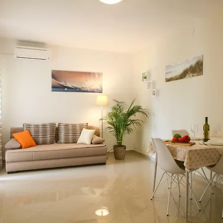 Apartments Supra Mare Rabac Exterior photo