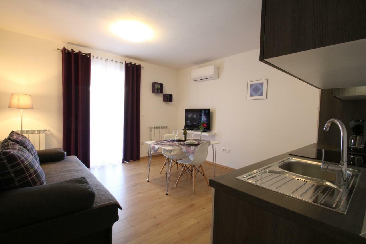 Supra Mare Apartment *